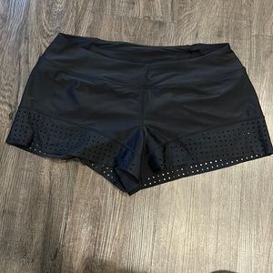 Lululemon black swim shorts - 4